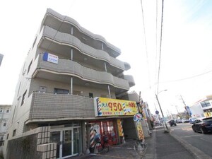 コスモ京塚外観写真