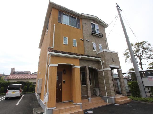 アベニューサイドハウス