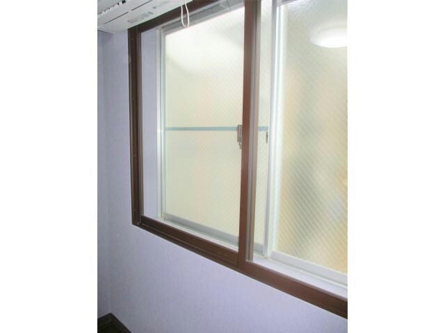 物件内観写真20　(二重サッシで防音・遮熱・結露対策ばっちり！)