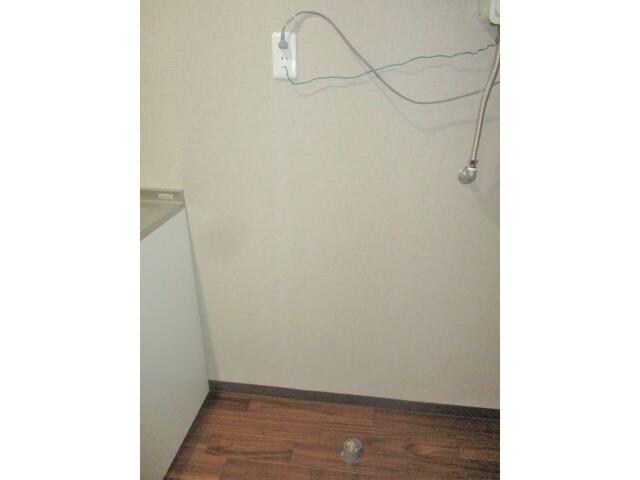 物件内観写真21　(洗濯機置き場)