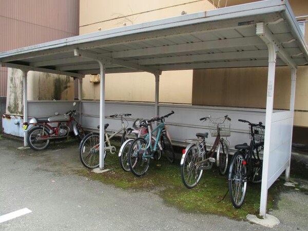 駐輪場(屋根付き駐輪場)