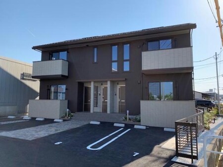 Ａｐｐｅａｓｅ（アピーズ）外観写真