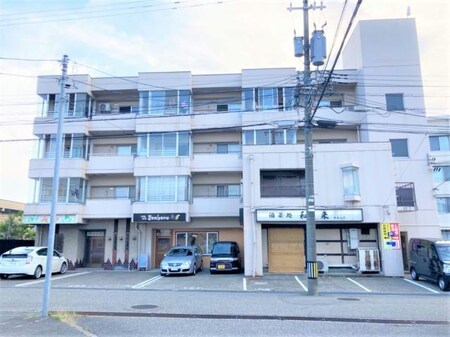 RJビル外観写真