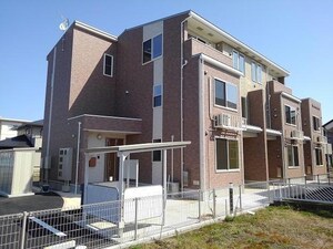 カーサ　プラシード外観写真