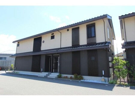 ラパン　花棟外観写真