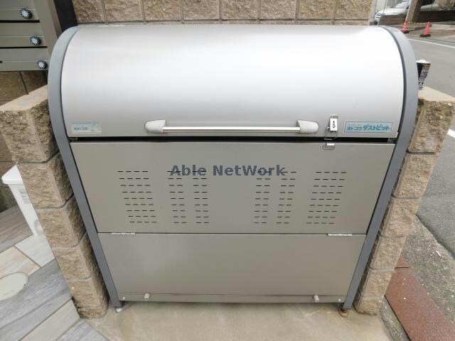 物件外観写真5　(ゴミ置き場)