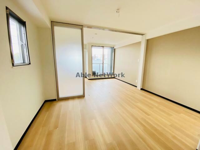 物件内観写真14　(反転タイプ部屋写真)