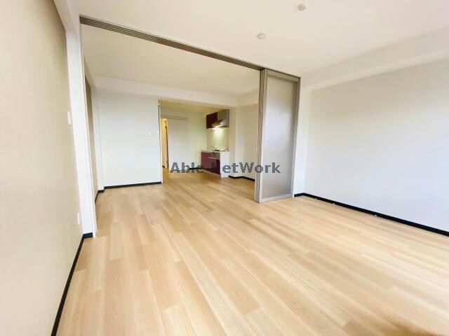 物件内観写真15　(反転タイプ部屋写真)