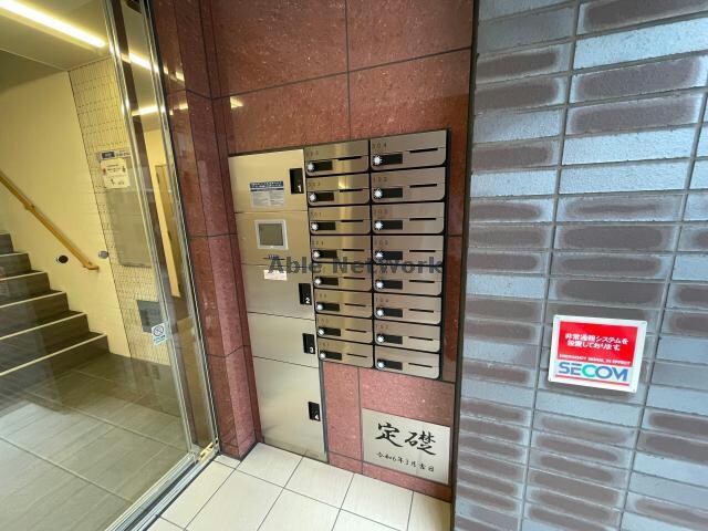 物件外観写真4　(宅配ボックス完備♪)