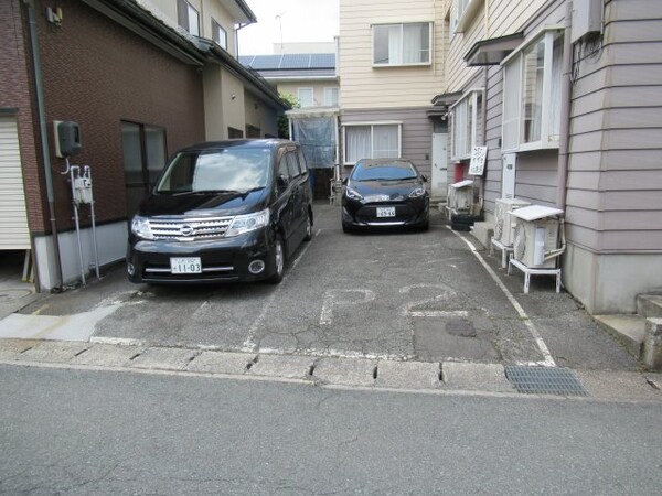 駐車場(駐車場完備です)