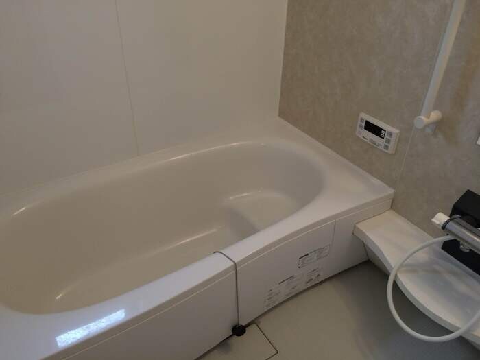 物件内観写真4　(バスルーム)