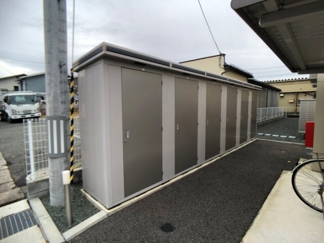 物件内観写真17　(物置)