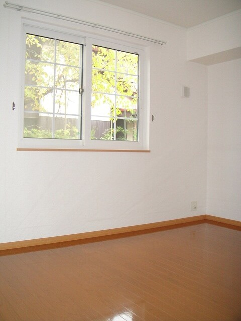 物件内観写真10　(居室・リビング)