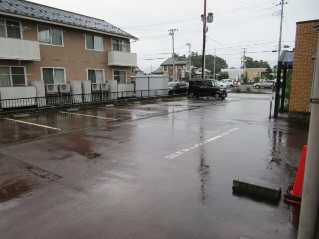 物件外観写真3　(消雪駐車場)