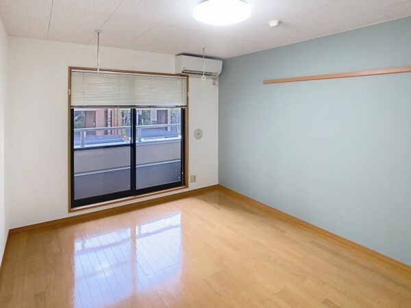 居室(ゆったり過ごせるリビングです)