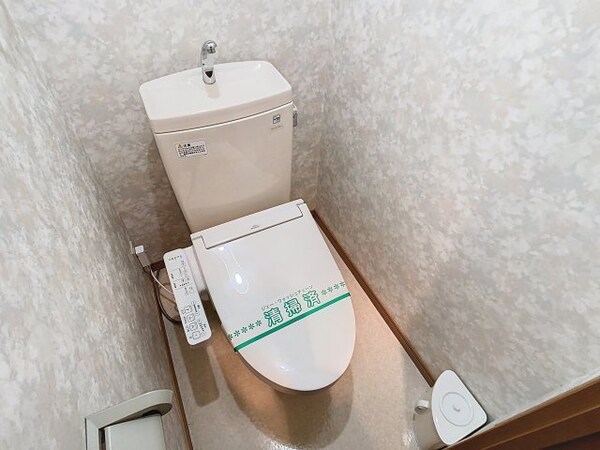 トイレ(シンプルで使いやすいトイレです)