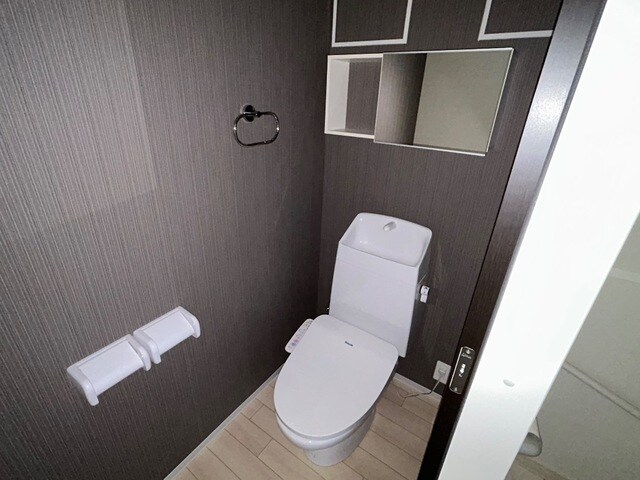 物件内観写真16　(シャワー付トイレ(イメージ))
