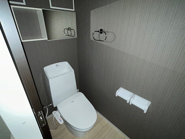 物件内観写真16　(シャワー付トイレ(イメージ))