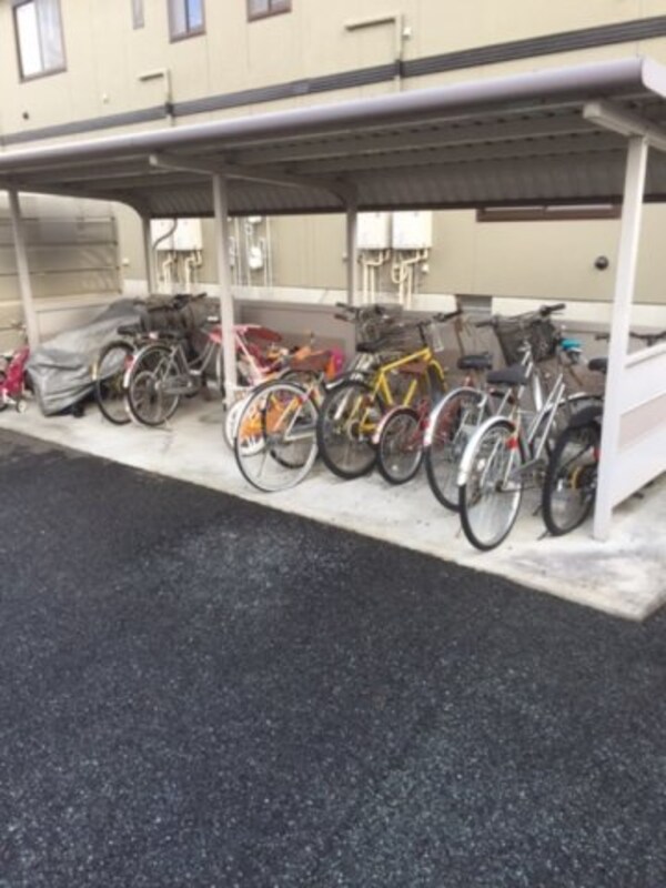 建物設備(駐輪場)