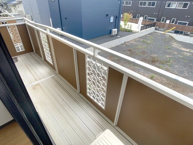 物件内観写真20　(落ち着いた時間を過ごせるバルコニーです)