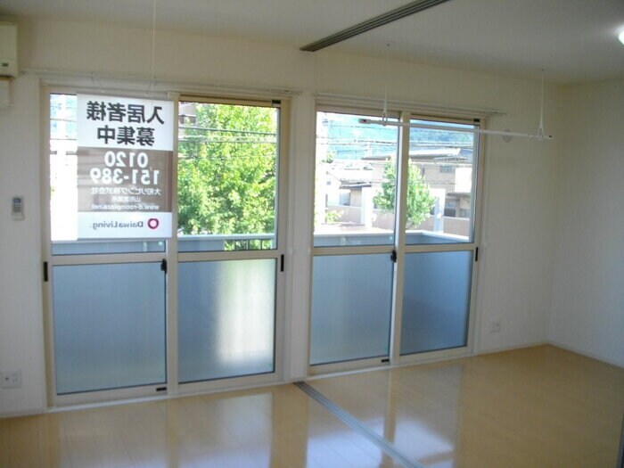 物件内観写真3　(LDK・洋室)