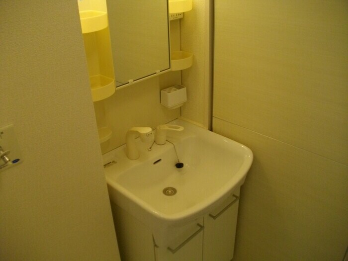 物件内観写真7　(洗髪洗面化粧台)