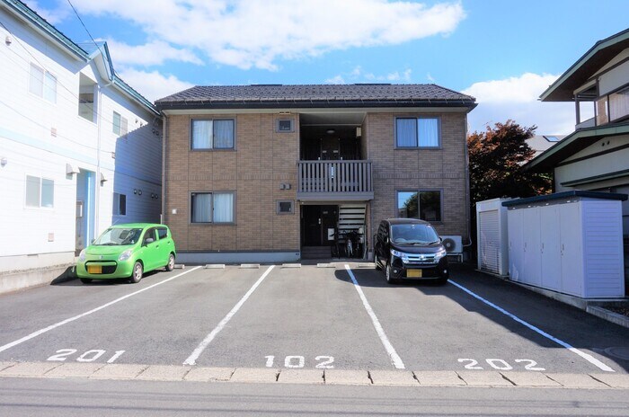 物件外観写真1　(建物外観)