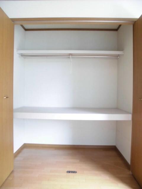 物件内観写真9　(収納)