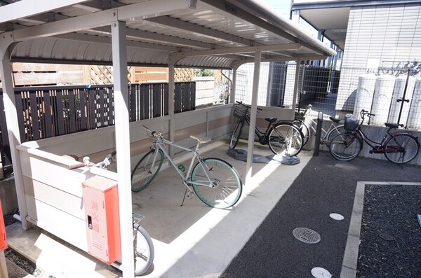 建物設備(駐輪場)