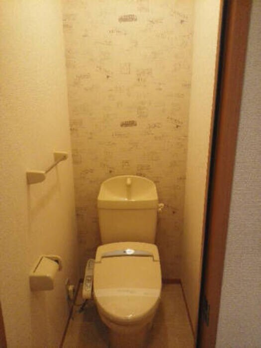 物件内観写真9　(トイレ)