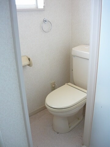 物件内観写真9　(トイレ)