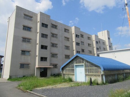 ビレッジハウス高屋１号棟外観写真