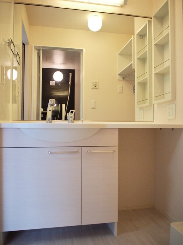 独立洗面台(洗髪洗面化粧台)