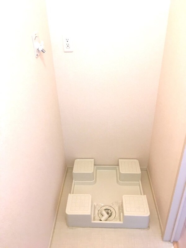その他(洗濯機置き場)