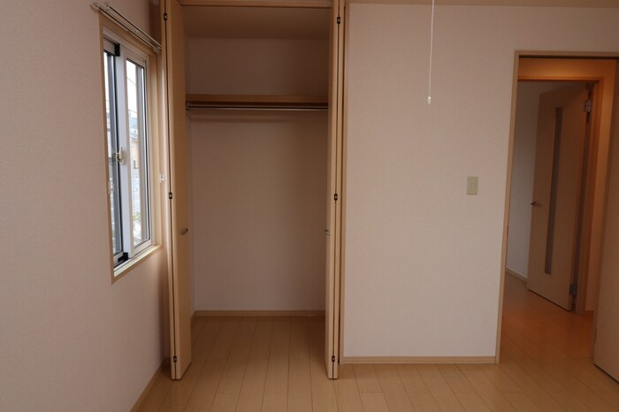 物件内観写真9　(クローゼット)
