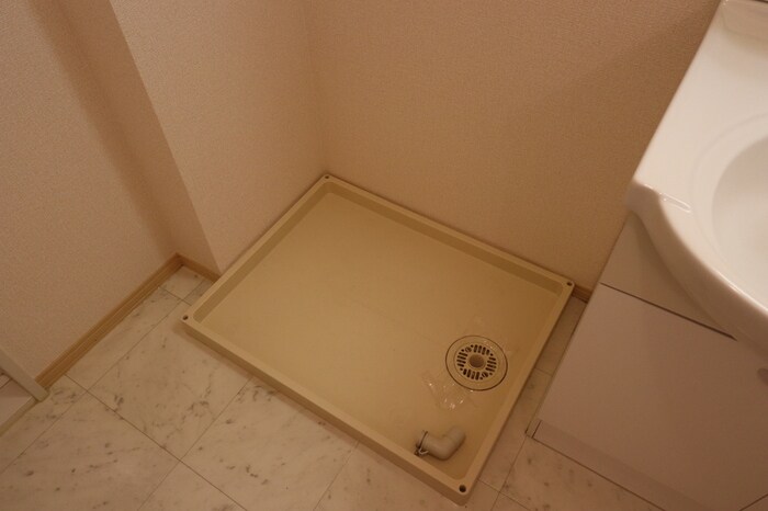 物件内観写真12　(洗濯パン)