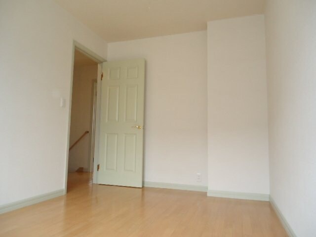 物件内観写真14　(洋室)