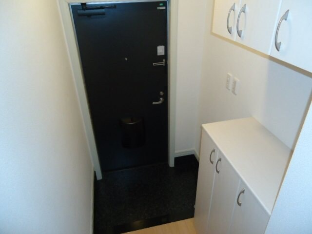 物件内観写真19　(玄関)