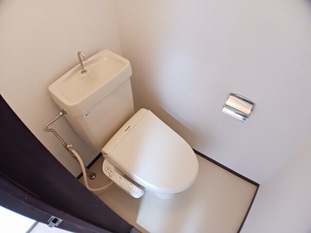 物件内観写真8　(トイレ)