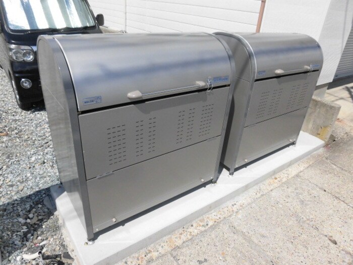 物件内観写真15　(ゴミＢＯＸ)