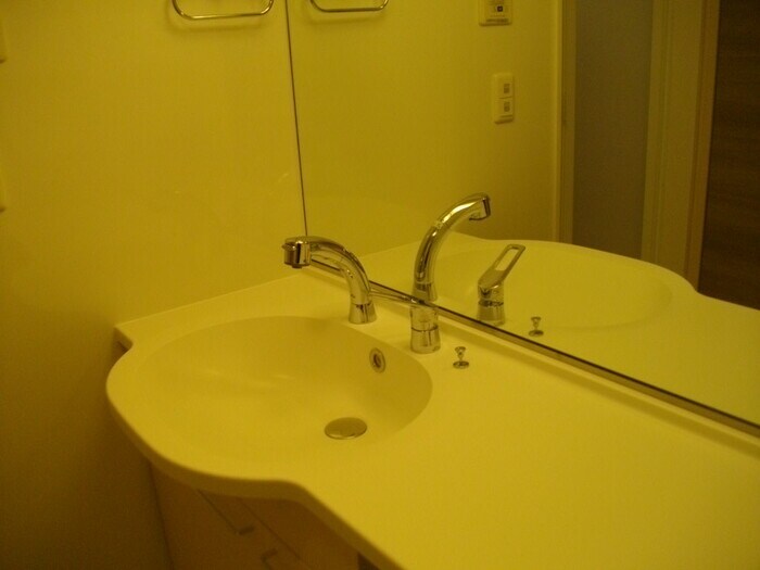 物件内観写真7　(洗髪洗面化粧台)