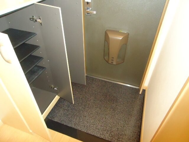 物件内観写真24　(玄関)