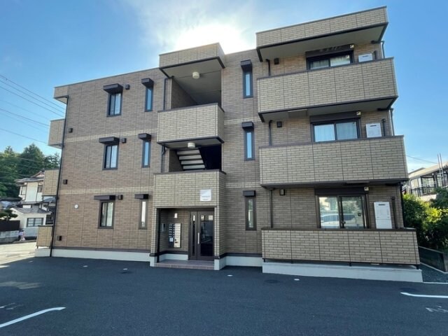 物件外観写真1　(建物外観)