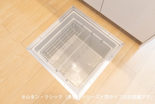 物件内観写真13　(収納)