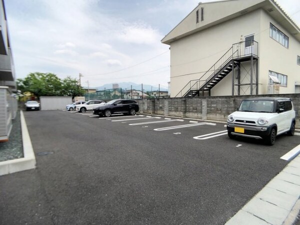 駐車場(駐車場)