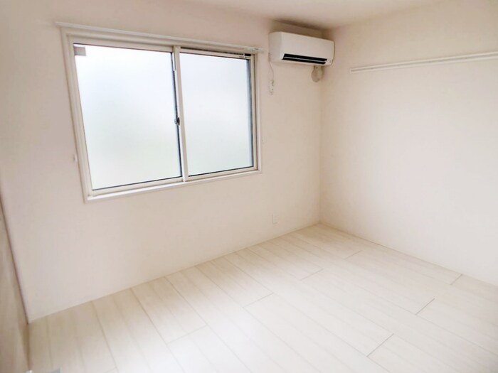 物件内観写真6　(洋室)