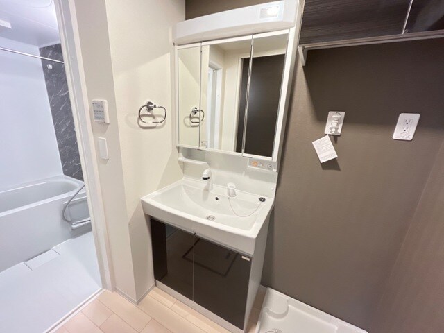 物件内観写真16　(洗髪洗面化粧台(イメージ))