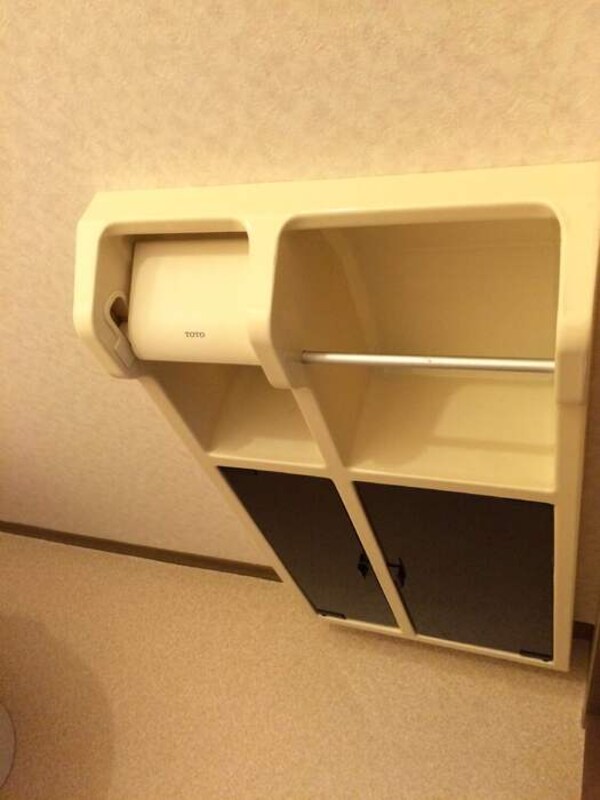 トイレ(トイレットペーパーホルダー)