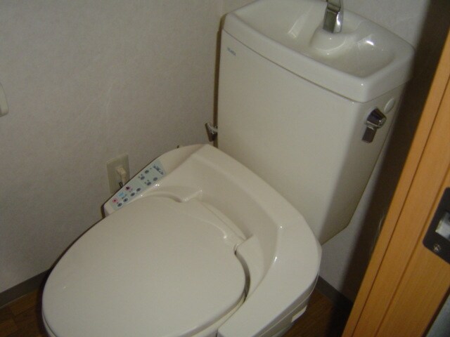 物件内観写真15　(トイレ)