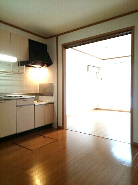 物件内観写真11　(居室・リビング)